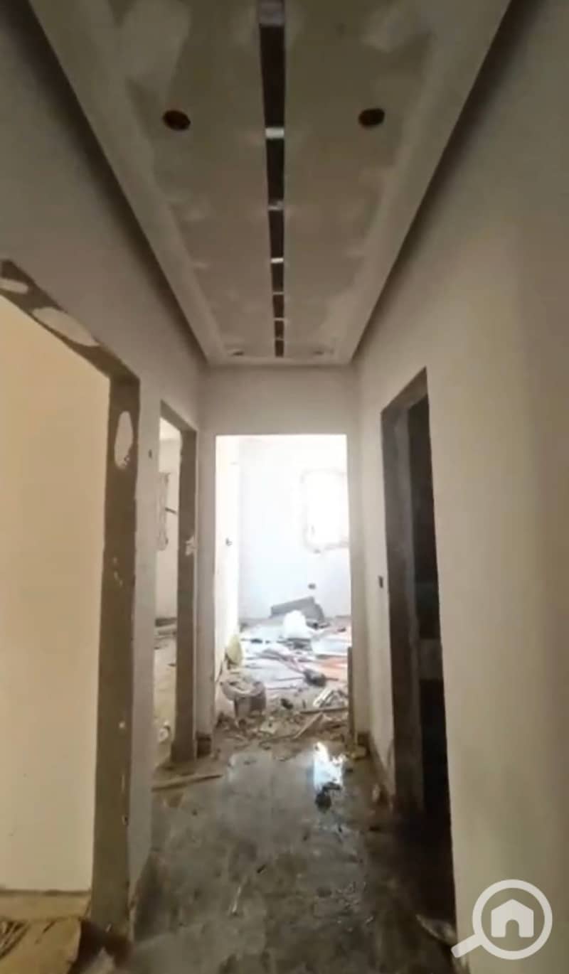 Apartment for sale 135m in Tourist Area A, Hadayek October, directly on main street, immediate delivery, behind Al-Sharbatly Mosque & commercial mall, EGP 2M cash, 3/4 finished, needs final coat, with utility meters. - Ansicht 6