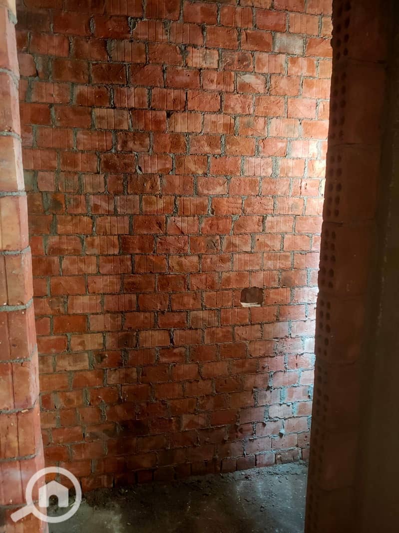 Apartment for sale, semi-finished, in the second district - second neighborhood, one minute from the central axis, 3 minutes to Al-Hosary and 6th of O - Widok 3