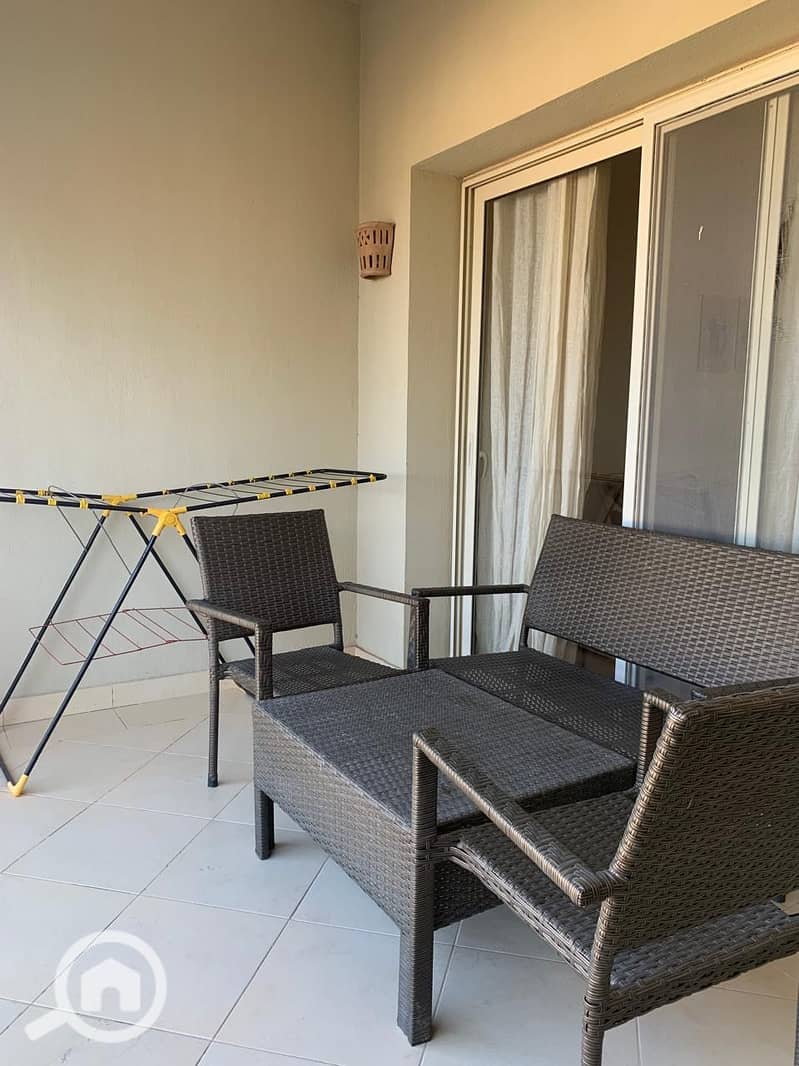 12 897253d0-f24a-41e8-b105-a5f7b9772b8f. jpg