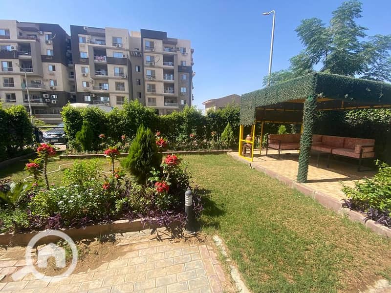 Furnished apartment for rent in Dar Misr 16 Compound, Sheikh Zayed Apartment area: 130 square meters 3 bedrooms, 2 bathrooms, reception, kitchen Raised ground floor with private garden Garden with landscaping and pergola - Ansicht 3