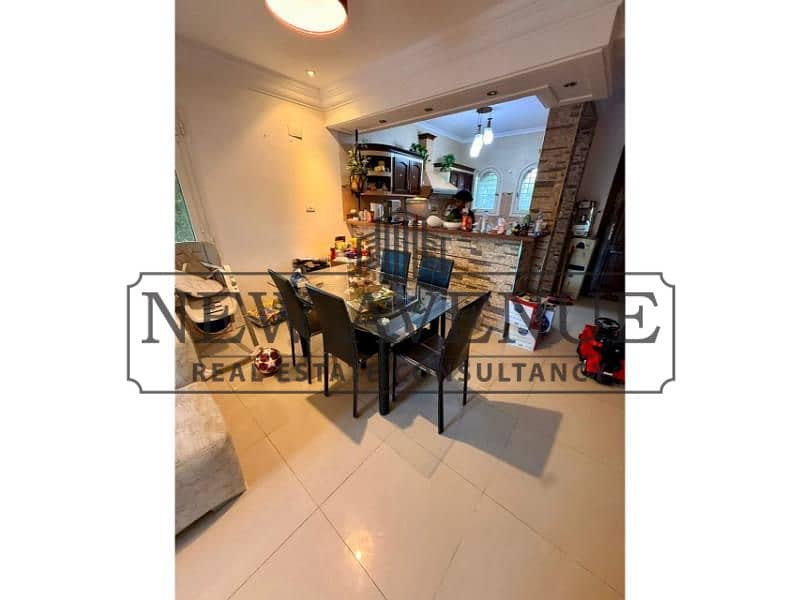 Twin Villa New Finishing Luxury 6 Bedrooms Prime Location with Ac's and equipments - Ansicht 2