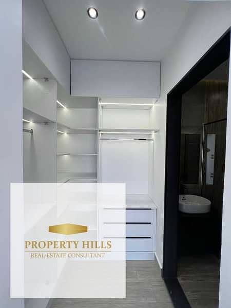 With a down payment of 775,000 Egyptian pounds, you can own a townhouse villa in the largest compound, Ever New Cairo. - Mehr