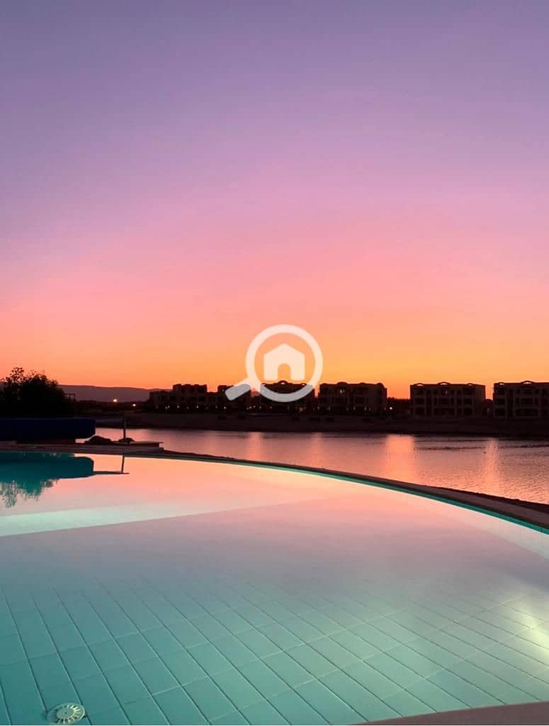 Villa in El Gouna for daily rent, panoramic view, private swimming pool, and lagoon. - Widok 2