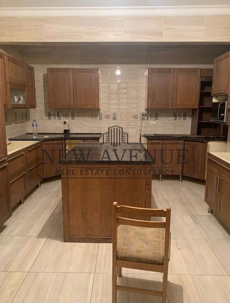 Best price for large area flat apartment 320 meter with garden 120 meter in great location in fifth settlement narges - Mehr
