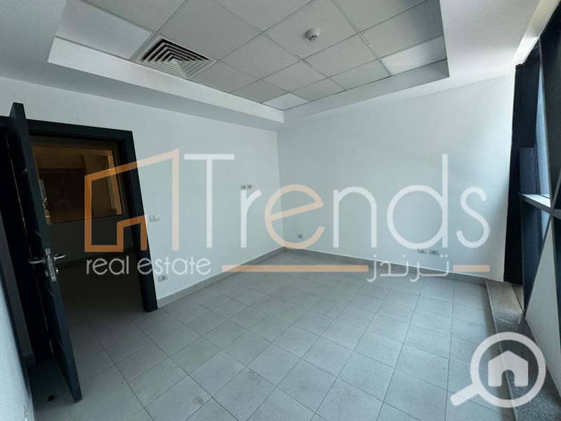 The Best Fully Finished Administrative Office for Rent in Cairo Buisness Plaza North 90th (New Cairo) !! Ready Now !! - Bild 4