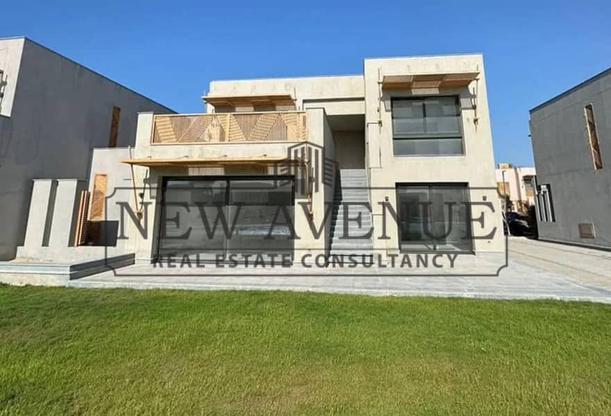finished twin house direct on lagoon in playa - Very prime location - Playa - Bild 2