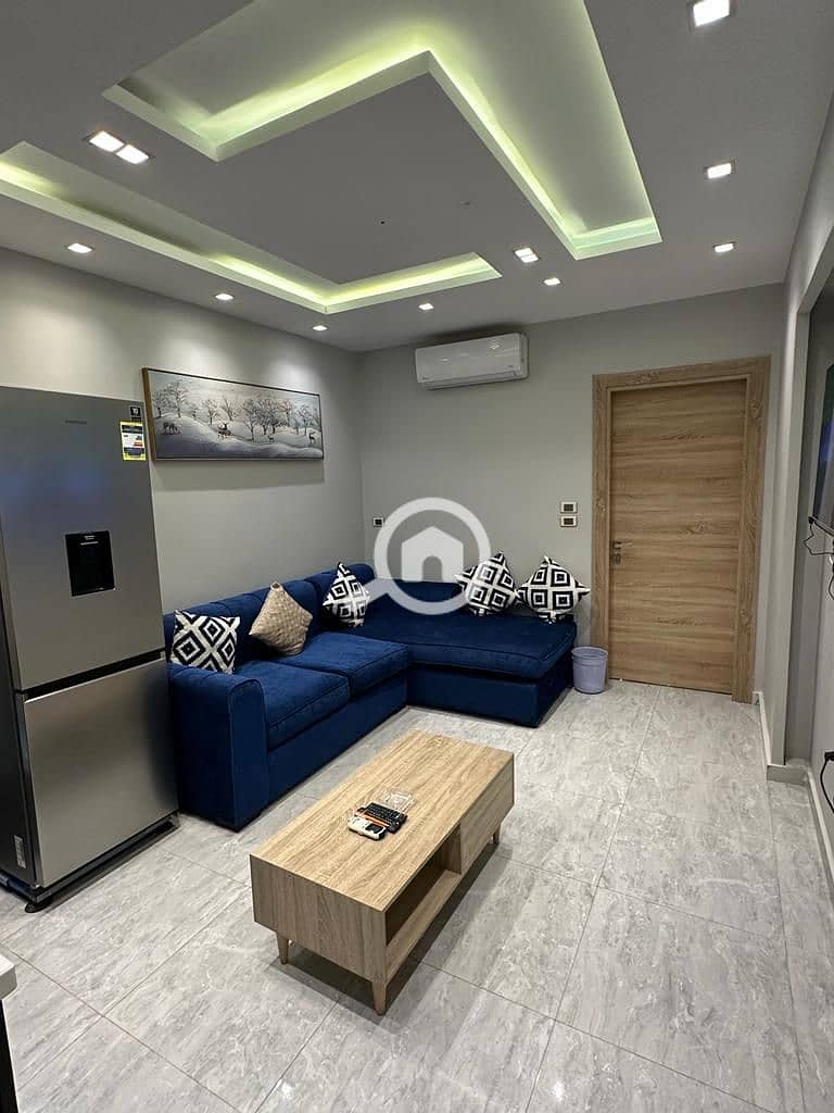 Studio on the Aqua Ground in Garden Ultra Super Lux Furniture - Widok 6