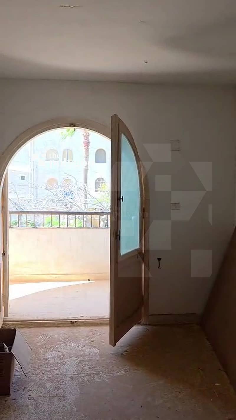 5 06_balcony_door_light. jpg