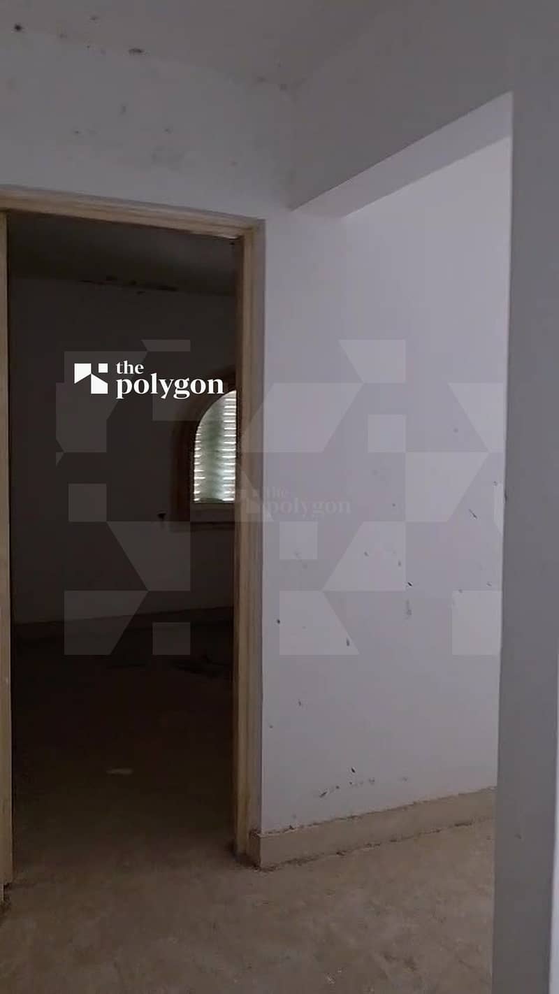 10 13_room_doorway. jpg