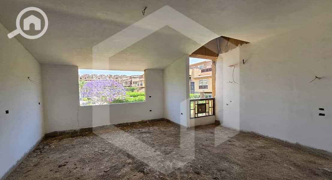 Townhouse Corner with a Private Garden Ready To Move for sale in Pyramids Walk, Wadi Degla, 6th Of October City . . . . . . . . – pohled 5