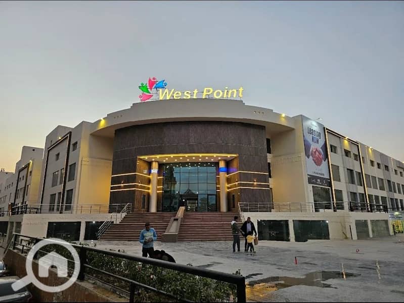 Office premises for rent in October, 1000 square meters, next to the Vodafone square. - Widok 2