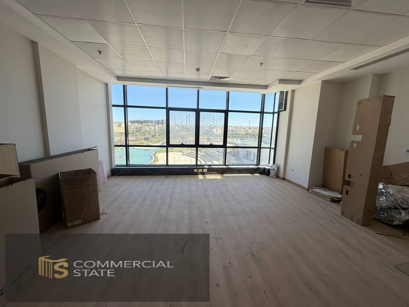 Finished Office at Sidewalk 57m for Sale -New Cairo - Widok 3