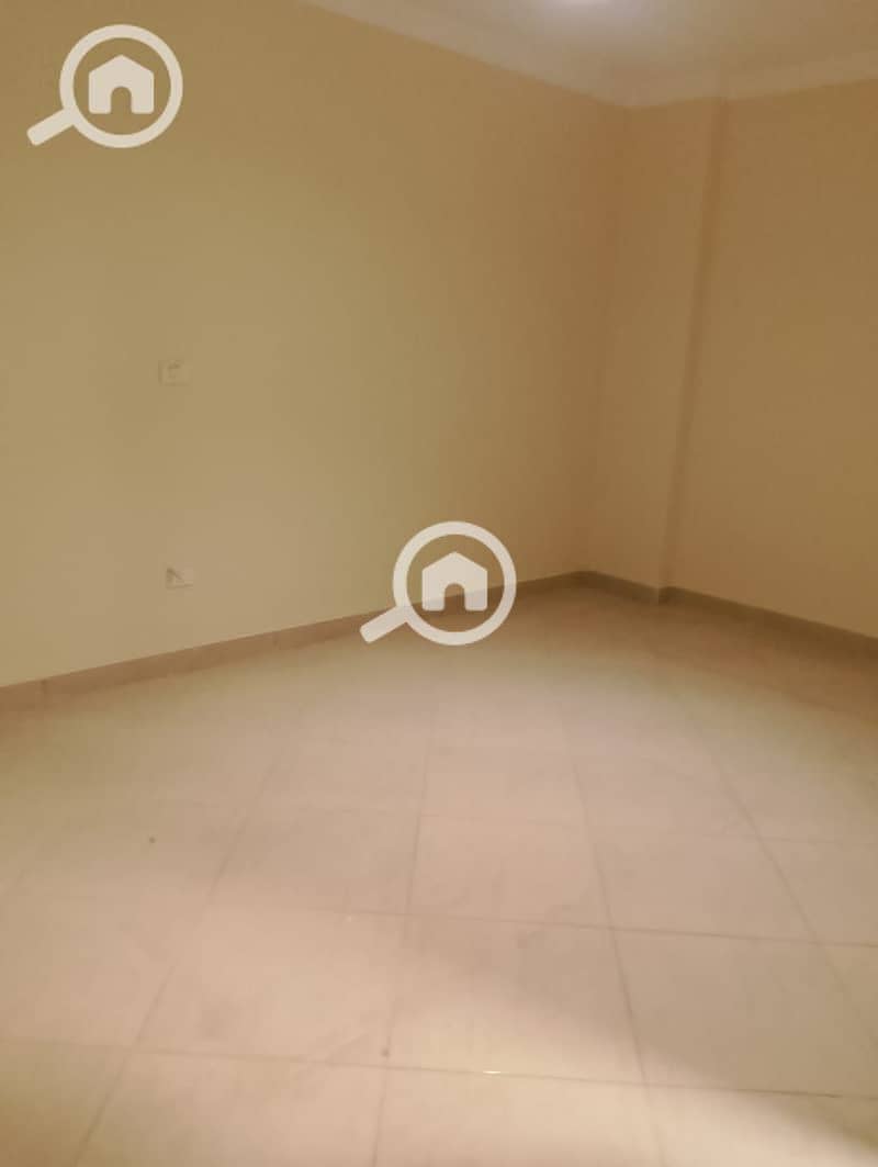 Very distinctive apartment for sale in Dar Misr Al Andalus with a garden view - Widok 6