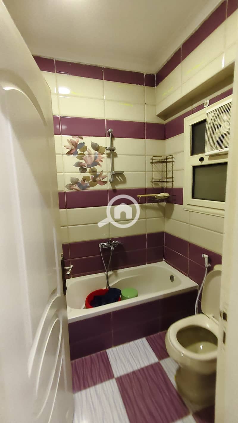 Furnished apartment for rent in the eighth district, ground floor, fully air-conditioned, 3 bedrooms, 2 bathrooms, kitchen, and a two-piece reception next to Spain Plaza mall. - Mehr
