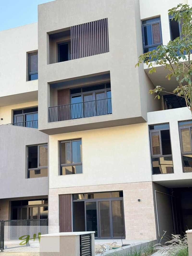 Apartment with Garden Fully Finished for Sale for Sodic East AL Shorouk City - Więcej