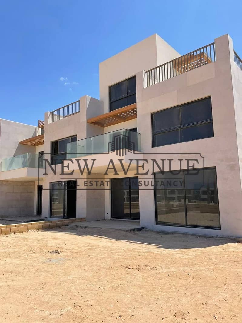 Last Corner Townhouse villa for sale at Almaza Bay Selection 1 full sea view in prime location - Mehr