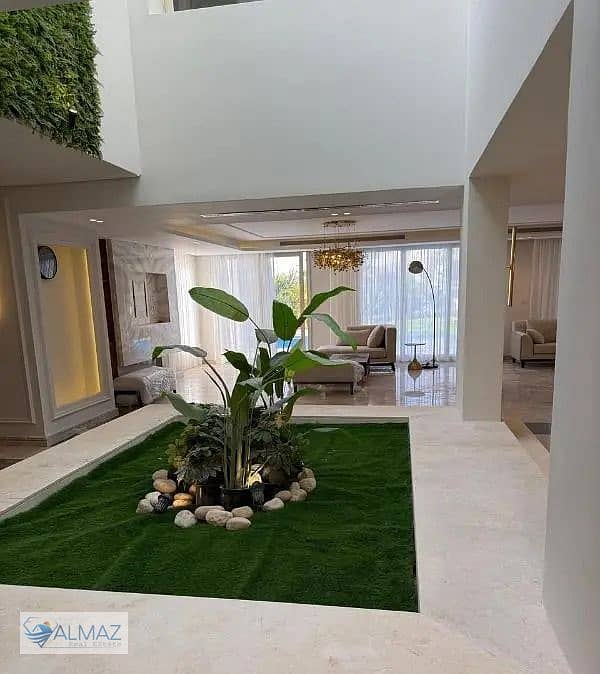 A distinctive furnished villa of 1440 square meters is available for rent in Cairo Festival City, Fifth Settlement, near the American University in Ca - Widok 2