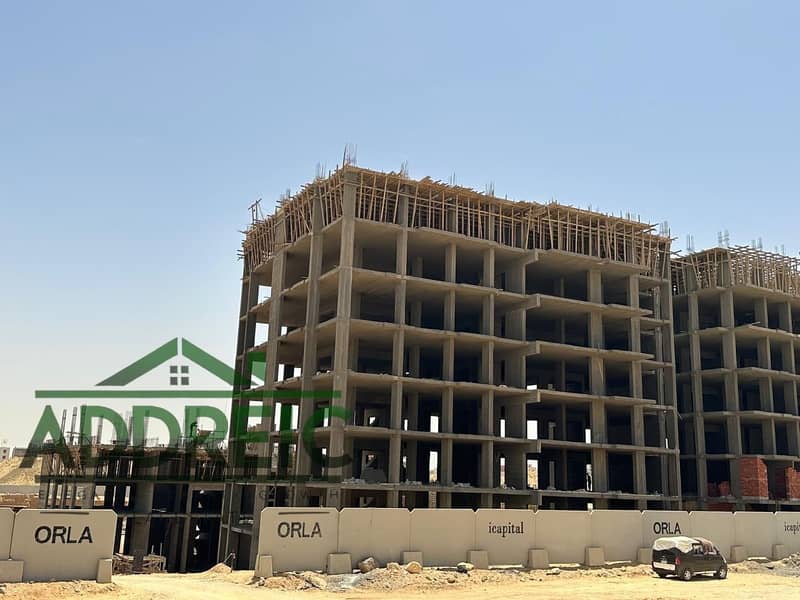 Studio apartment for sale in Orla Residence Compound – strategically located on the Suez Road near Al Rehab, with an area of 86 sq m. Suitable for l - Ansicht 4