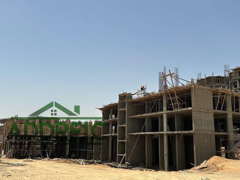 Studio apartment for sale in Orla Residence Compound – strategically located on the Suez Road near Al Rehab, with an area of 86 sq m. Suitable for l - Mehr