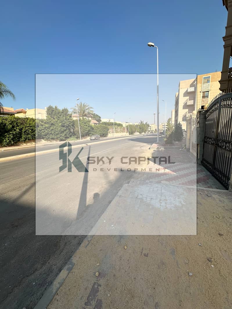 Invest in the most prestigious area of Sheikh Zayed, District 5, directly next to Zed Park. - Mehr