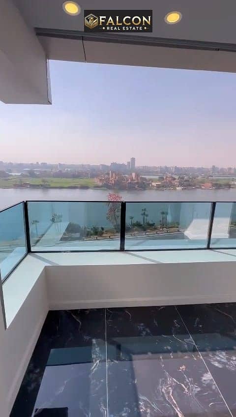 Hotel Suite by InterContinental – Fully Finished & Furnished First row on the Nile Corniche with Pyramids view with 6M ROI . - Widok 2