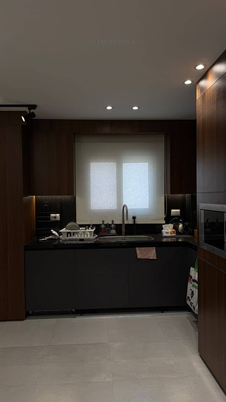8 custom_thumbnail_large (55). png