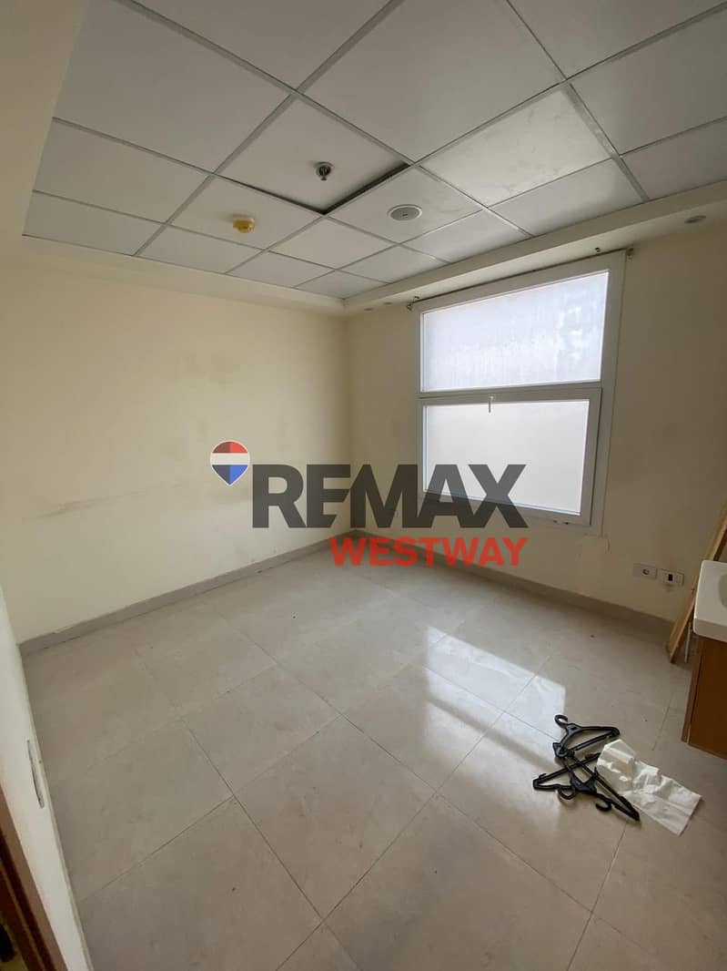 Office for rent in Dunes Mall in the heart of El Sheikh Zayed - Ansicht 6