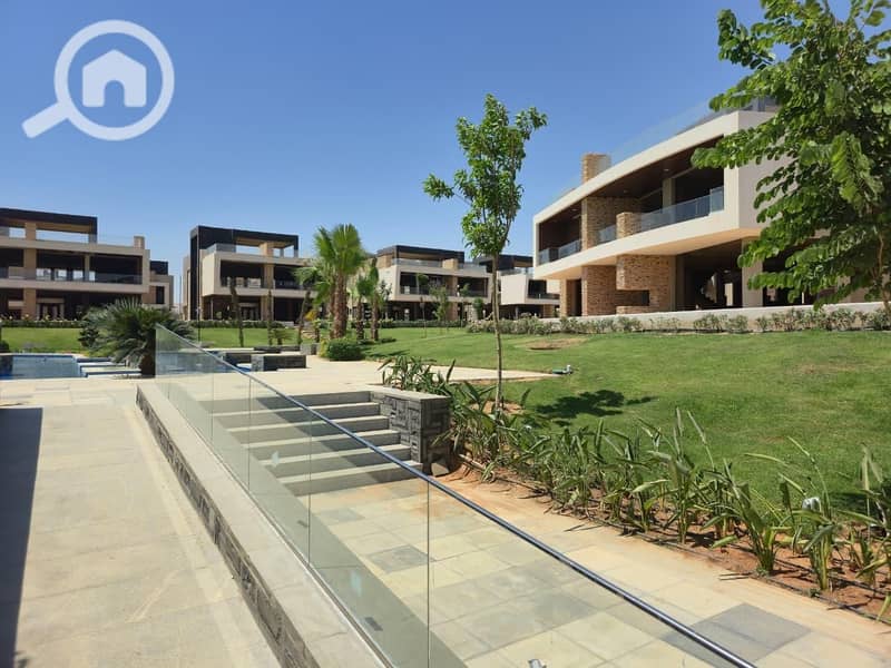 Own a twin house in a prime location on Sheikh Zayed Road directly in front of the Green River. - Ansicht 3