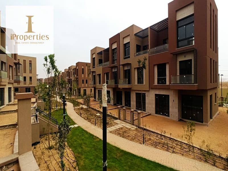 Prime Townhouse Overlooking Clubhouse & Pool at D5 - Widok 3