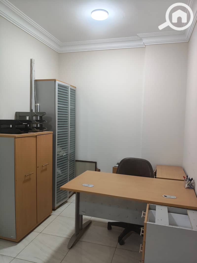 Apartment for rent, new law, suitable for an administrative office, next to Zajit Mall on the main street, entrance to Zaid, four reached Dahshour. - Widok 3