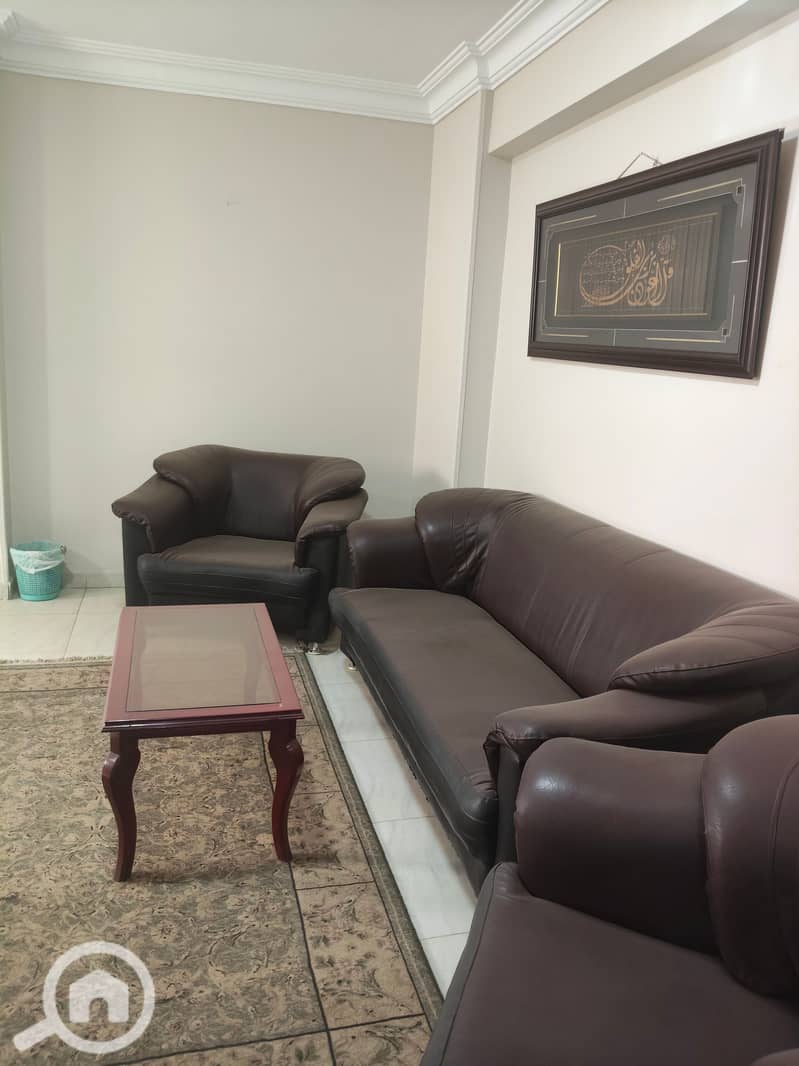 Apartment for rent, new law, suitable for an administrative office, next to Zajit Mall on the main street, entrance to Zaid, four reached Dahshour. - Widok 5