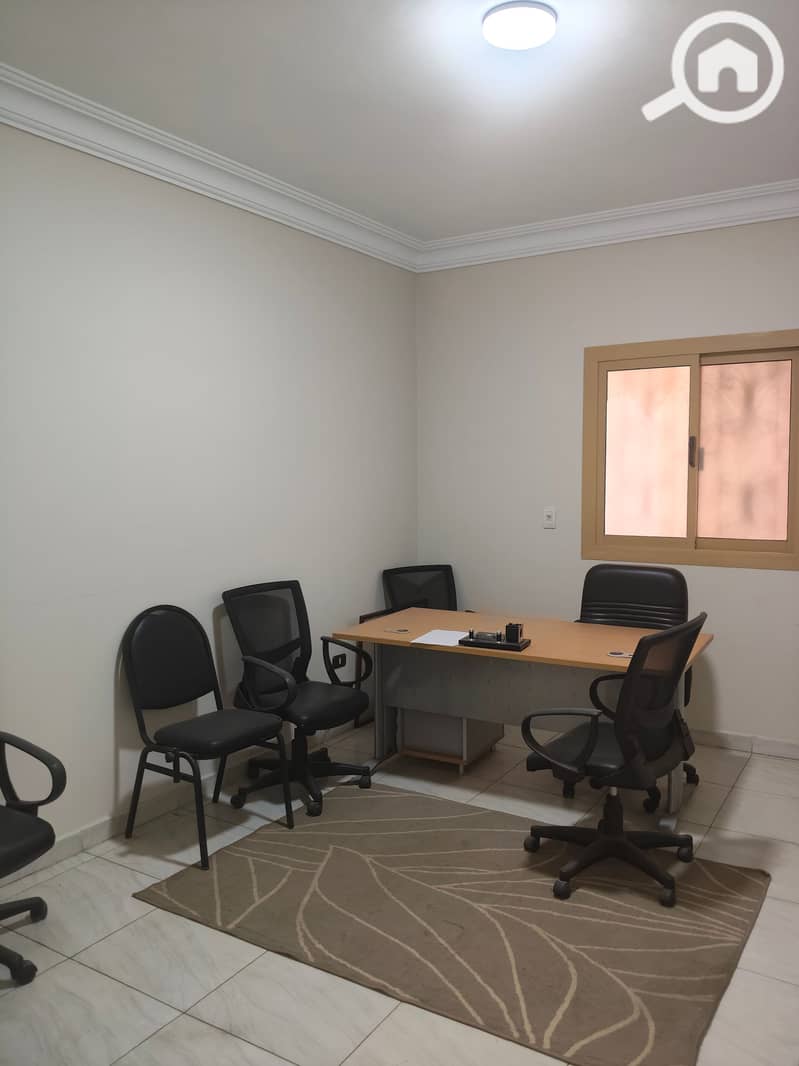 Apartment for rent, new law, suitable for an administrative office, next to Zajit Mall on the main street, entrance to Zaid, four reached Dahshour. - Więcej