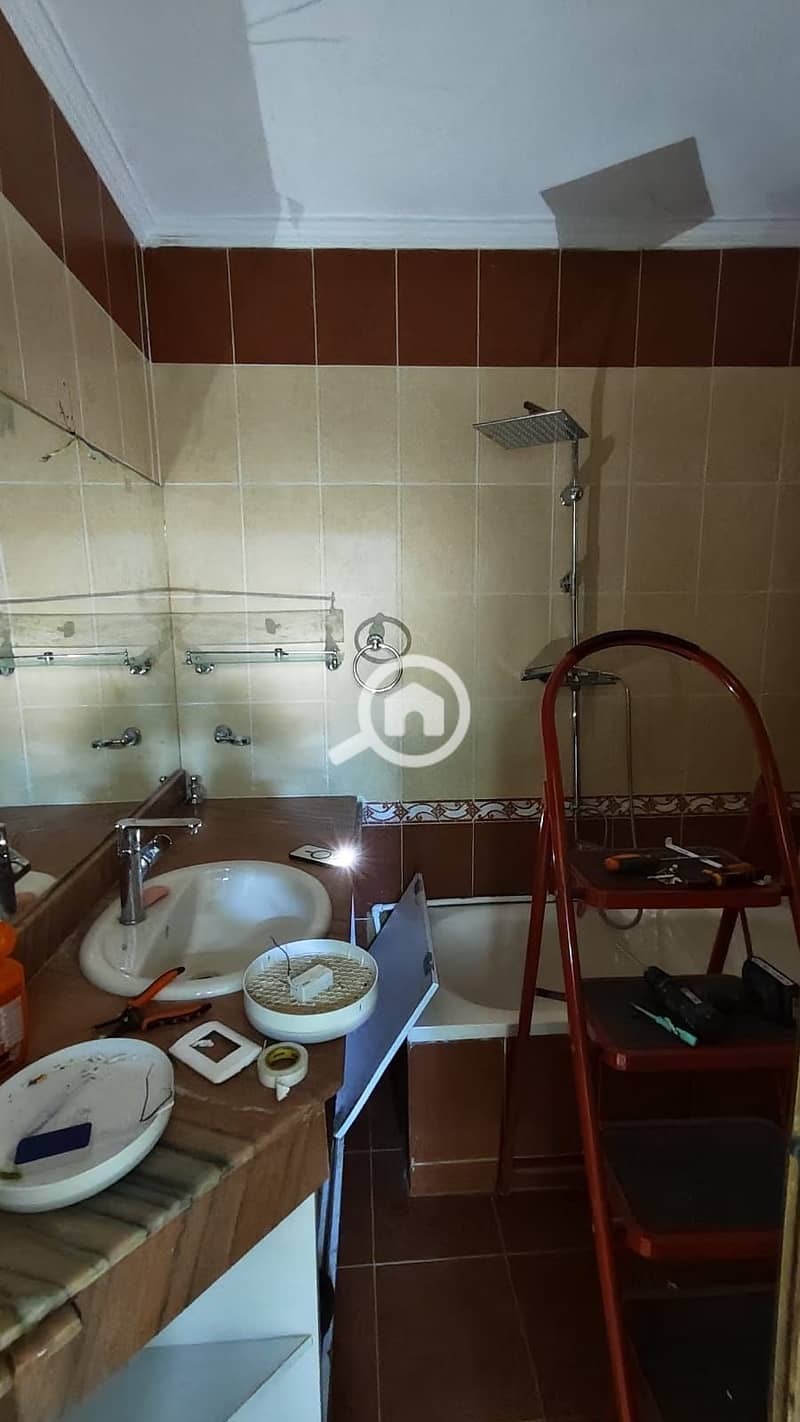 Apartment for rent under the new law in Badr El-Din building, first floor, elevator, fully air-conditioned with kitchen. - Widok 5
