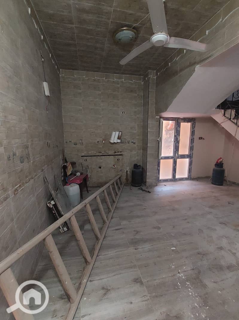 For sale in the Consultants Compound - Southern Investors | Fifth Settlement. A very prime location, one minute from the Southern 90th Street and the Al-Rehab Bridge, and close to the Mohamed Naguib Axis, the Gamal Abdel Nasser Axis, the Intelligence Area, and all services, malls, and compounds. - Ansicht 5