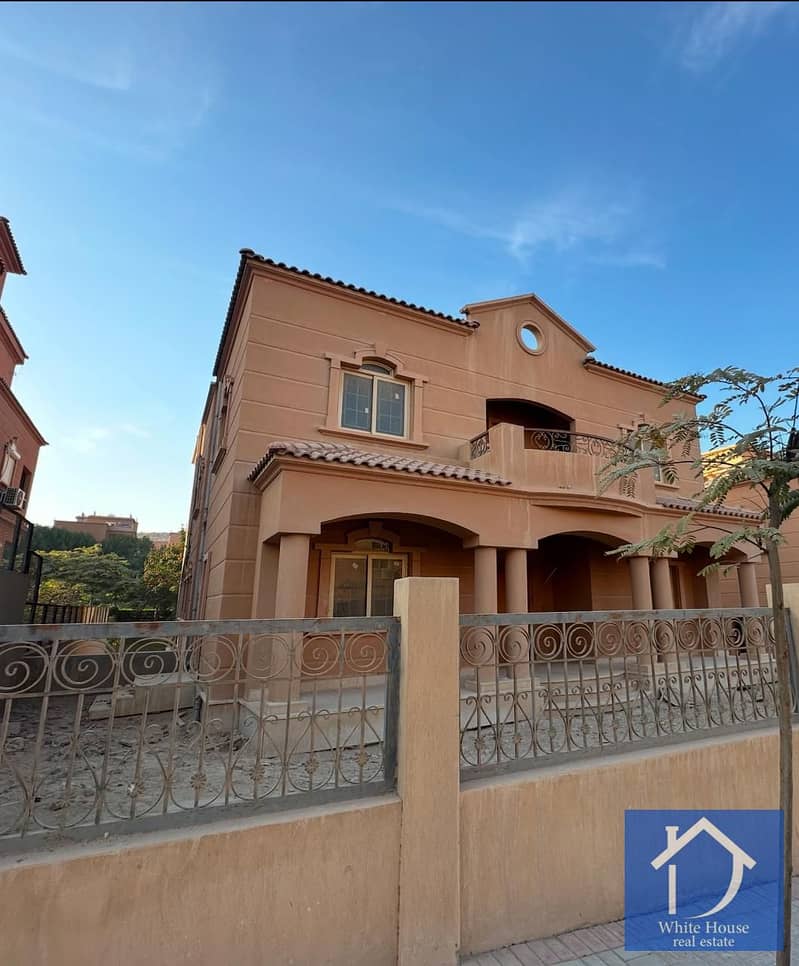 Standalone villa in Princess Compound 6th of October, 520 m², overlooking a landscape, located near Mall of Egypt. - Widok 3
