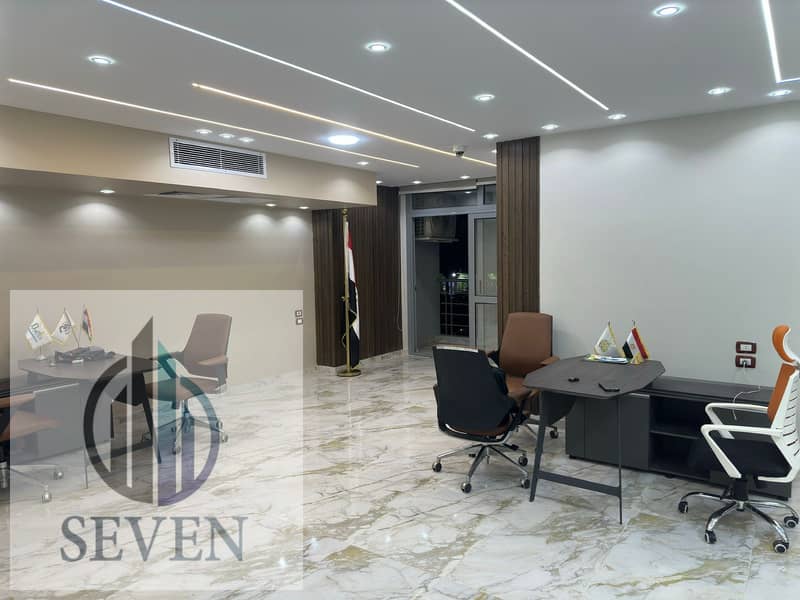 *Office for rent, 380 sqm, licensed, New Maadi, prime spot for big companies* - Więcej