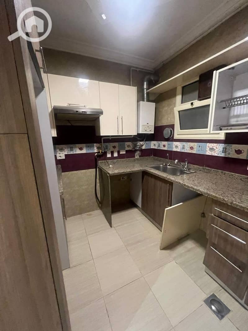 A 130 m super lux apartment for sale in the Ritaq project by Al-Hijaz Company with kitchen and garage. – pohled 5