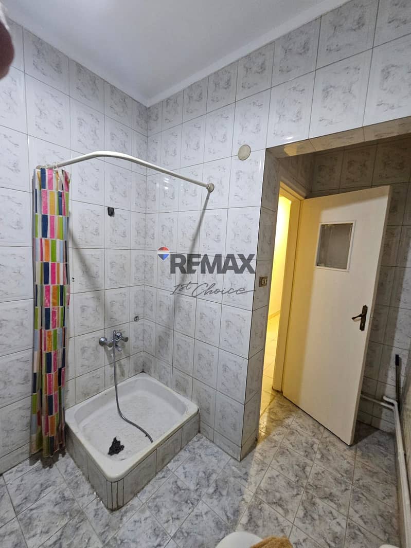2 Bedroom Apt Great Location Heliopolis 3.5 M - Mehr