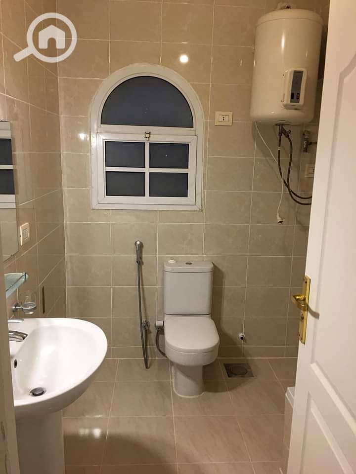 villa for rent beverly hills compouned fully finished – další