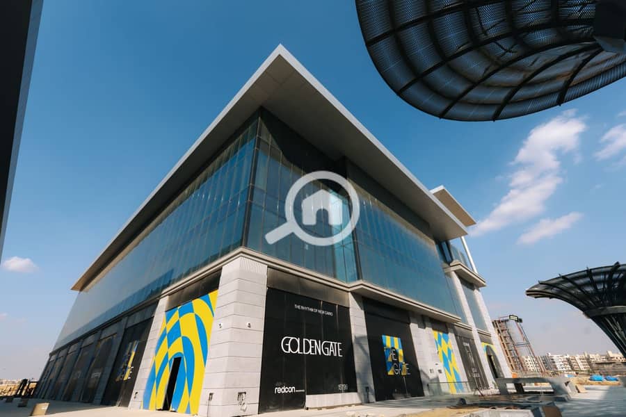 Immediate pick-up store directly on the Ninety, a commercial shop in Golden Gate Mall in the Fifth Settlement, in installments in front of AUC. – pohled 5