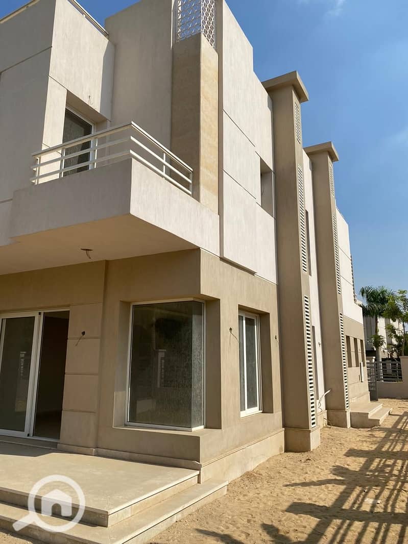 Prime located townhouse in Atrio compound El Sheikh Zayed - Widok 4