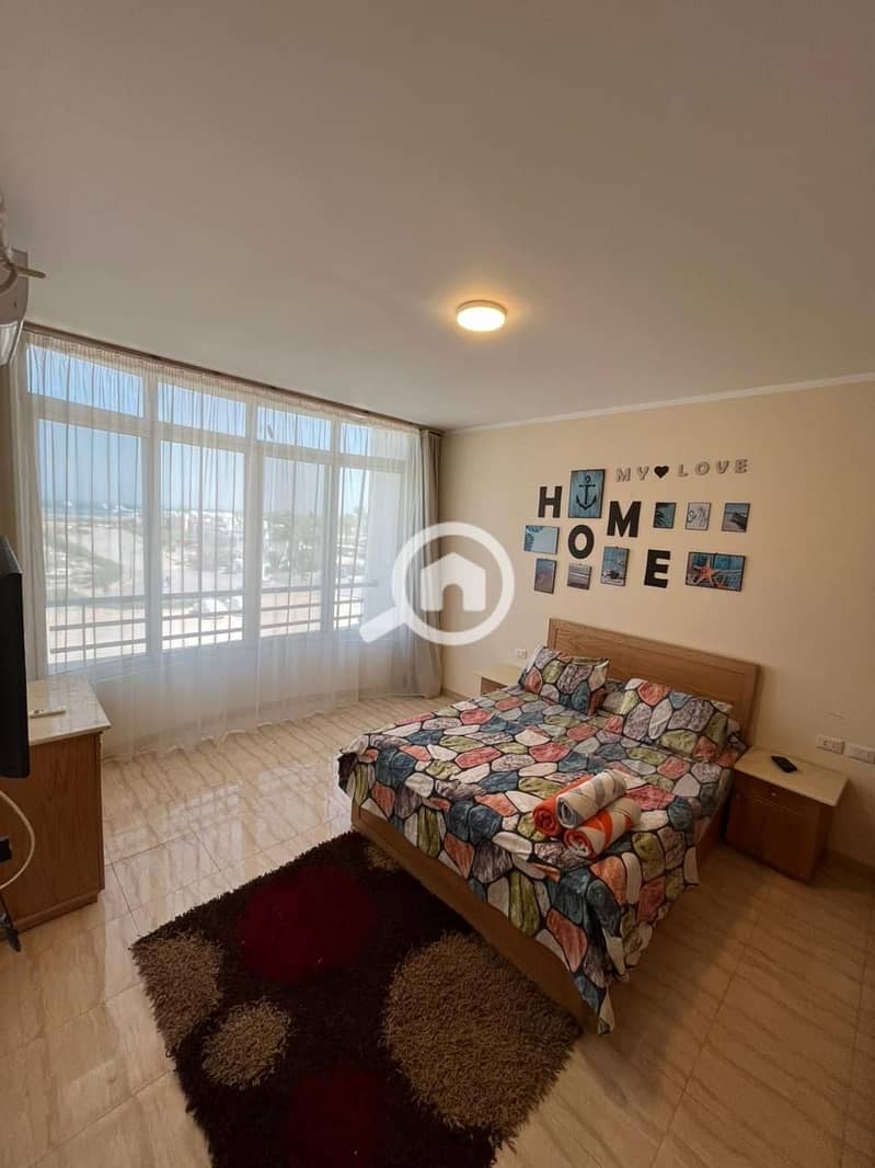 Hotel chalet for daily rent in Hurghada in the best locations of the tourist promenade with a private beach and panoramic view. - Widok 6