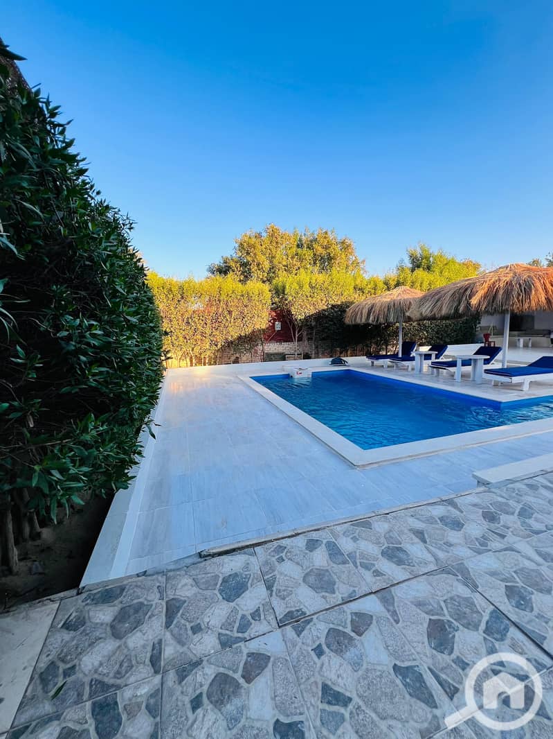 Modern villa for daily rent in Hurghada in the best location on the promenade with a private swimming pool and private beach for lovers of luxury and privacy. – pohled 3