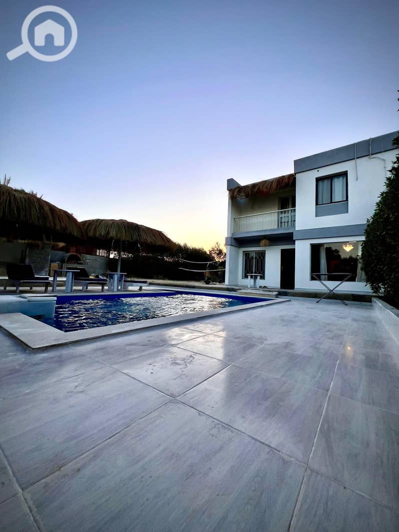 Modern villa for daily rent in Hurghada in the best location on the promenade with a private swimming pool and private beach for lovers of luxury and privacy. – pohled 6
