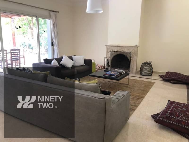 Luxury Standalone Villa for Rent in Katameya Heights kitchen with appliances and ACs - Mehr