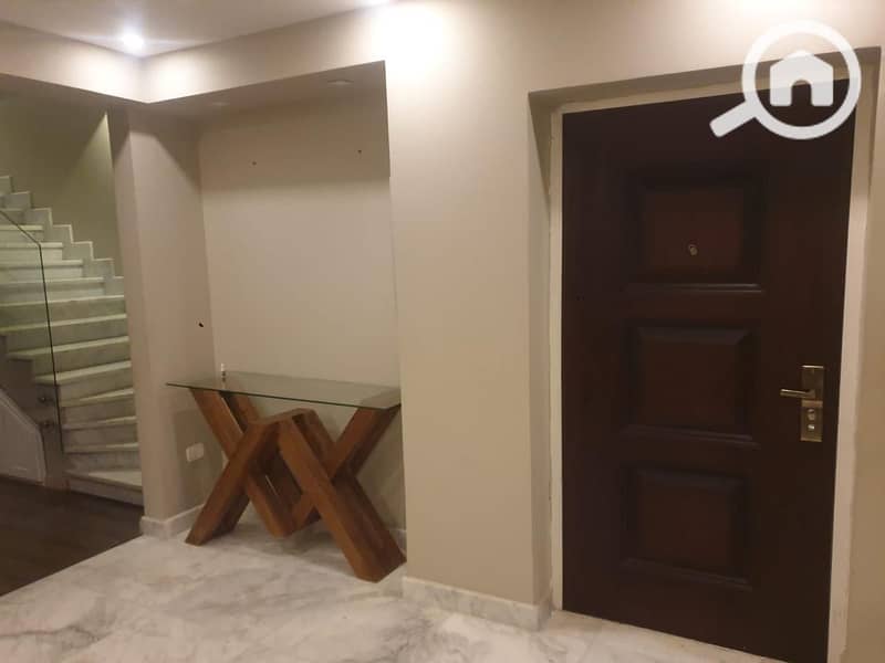 Penthouse for rent in compound mountain view hyde park fully furnished - Widok 5