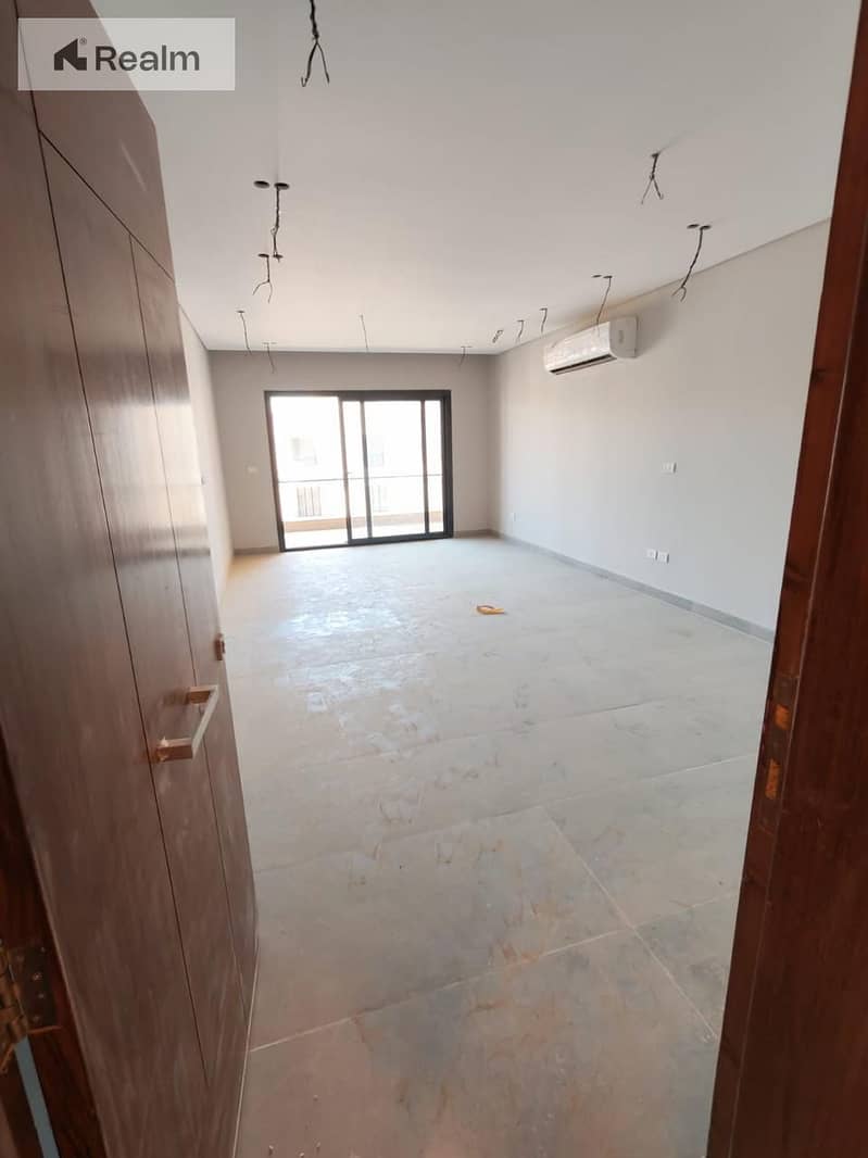 Ready To Move Townhouse Corner For Sale Under Market Price - Widok 6