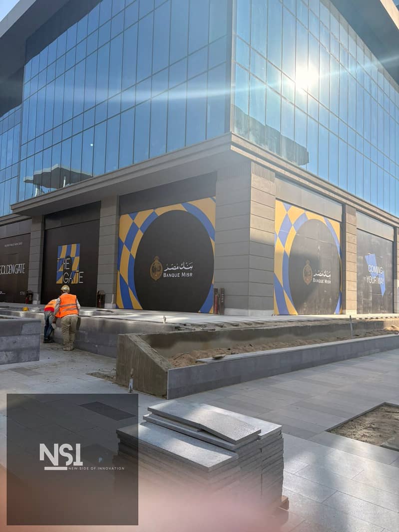 Office for Sale 130 sqm Golden Gate Redcon New Cairo Immediate Delivery South 90 Street - Więcej
