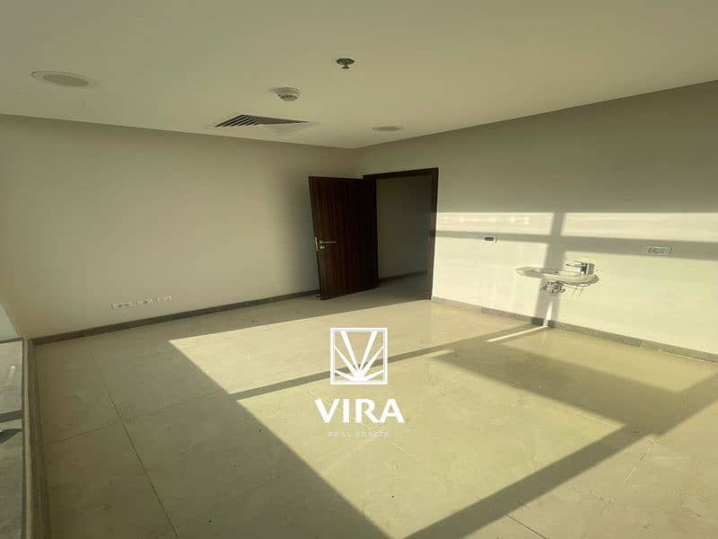 Clinic or Analysis laboratory or Medical center , view of plaza , Super lux , Trivium , Sheikh Zayed rent - Więcej