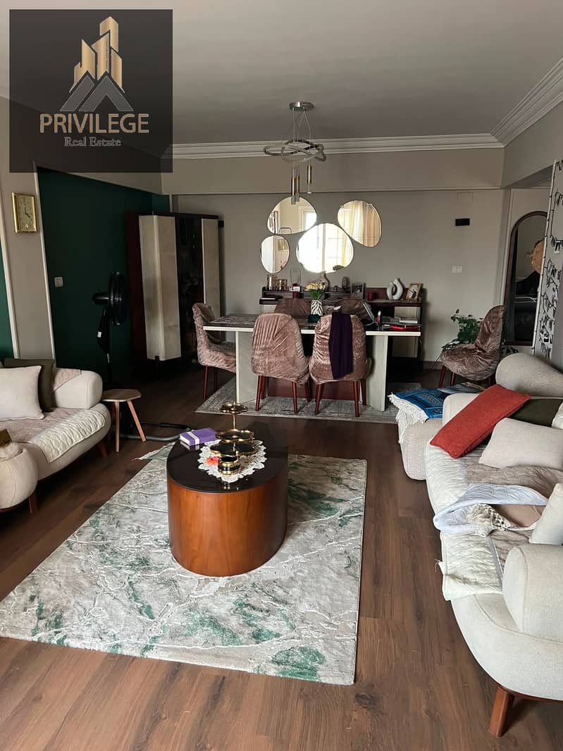 Apartment for sale, fully finished ultra super lux with an open view, completely facing, and comes with a parking space in the most upscale areas of Maadi in NIRCO, sector five. - Widok 5